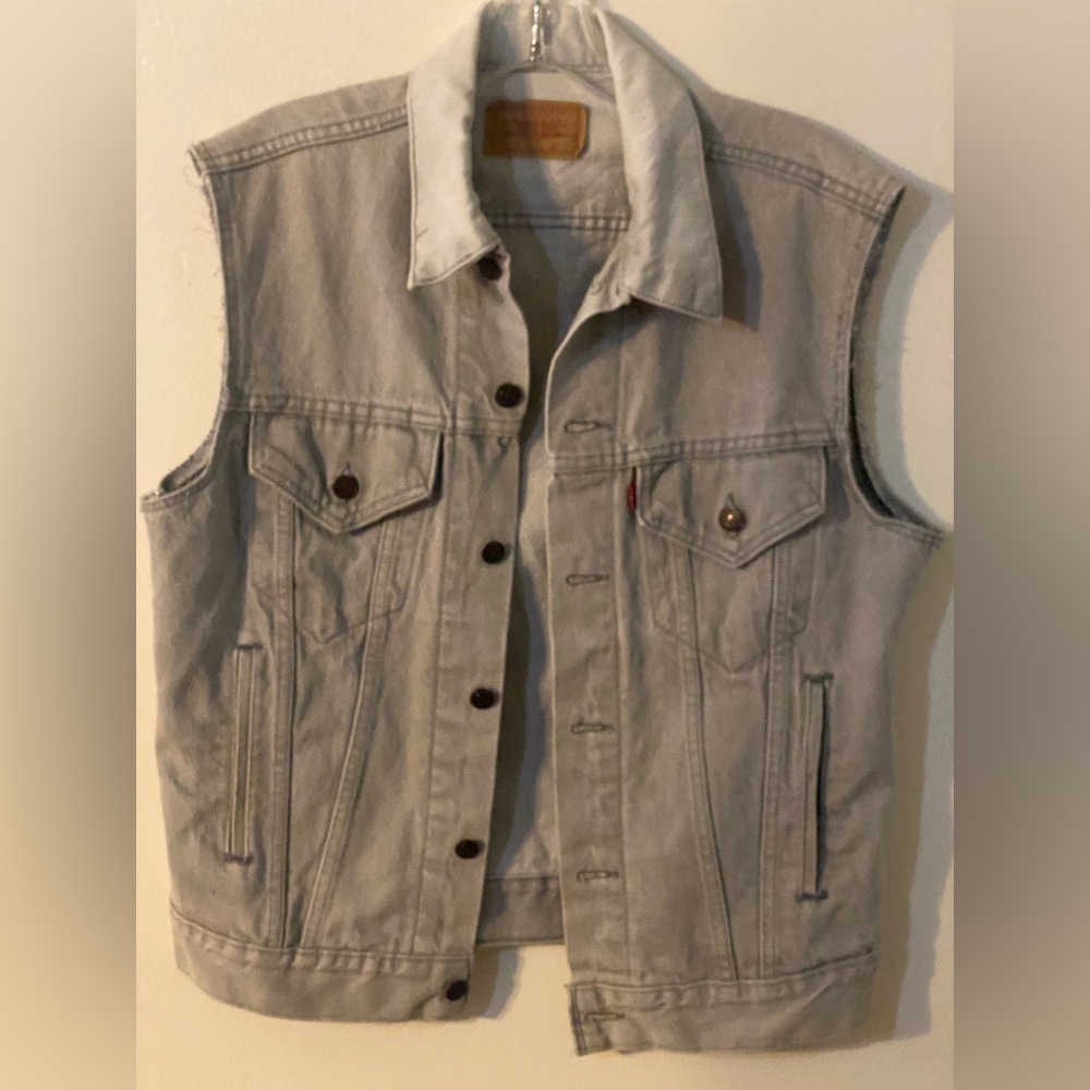 VINTAGE 80’s Levi's Men's Denim Trucker Vest